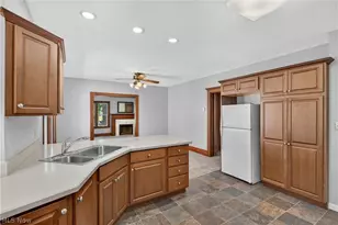 862 Lakeview Dr, Lorain, OH 44052 - Photo 21