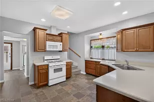 862 Lakeview Dr, Lorain, OH 44052 - Photo 19