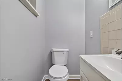 471 Beechwood Drive, Akron, OH 44320 - Photo 9