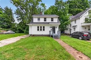 471 Beechwood Dr, Akron, OH 44320 - Photo 1