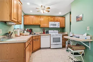 211 Laramie St, Alliance, OH 44601 - Photo 3