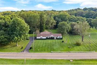 806 E Warner Road, Akron, OH 44319 - Photo 3