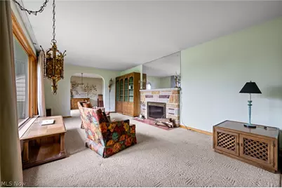 806 E Warner Road, Akron, OH 44319 - Photo 5