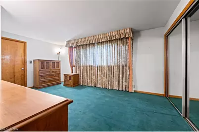 806 E Warner Road, Akron, OH 44319 - Photo 23
