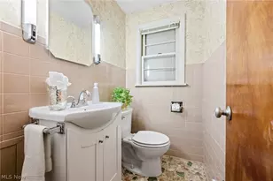 806 East Warner Road, Akron, OH 44319 - Photo 25