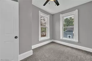2221 E 97th St, Loveland, OH 44106 - Photo 23