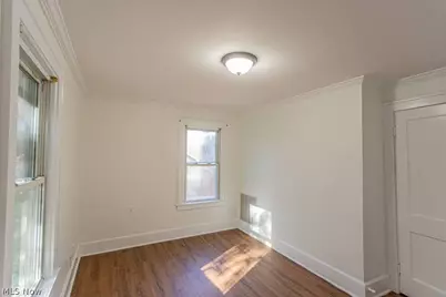 154 S Schenley Avenue, Youngstown, OH 44509 - Photo 23