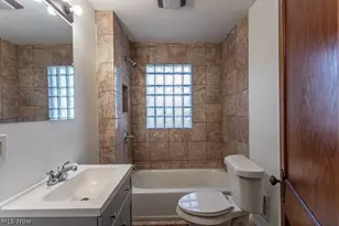 154 S Schenley Ave, Youngstown, OH 44509 - Photo 19