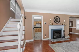 3718 Latimore Rd, Huber Heights, OH 44122 - Photo 3