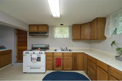 408 Newton Street, Tallmadge, OH 44278 - Photo 27