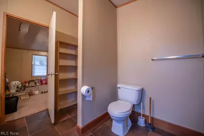 9805 Crooked Creek Road SE, Uhrichsville, OH 44683 - Photo 23