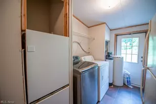 9805 Crooked Creek Rd SE, Uhrichsville, OH 44683 - Photo 19