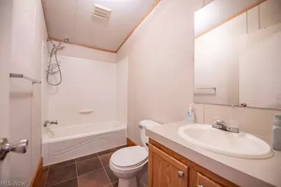 9805 Crooked Creek Road SE, Uhrichsville, OH 44683 - Photo 27