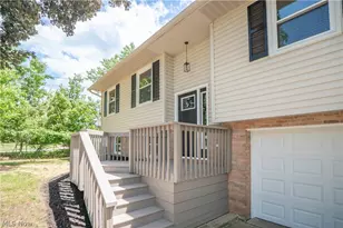 1108 Maple St, Tallmadge, OH 44278 - Photo 3