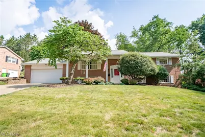 511 Bachtel Street SE, North Canton, OH 44720 - Photo 1