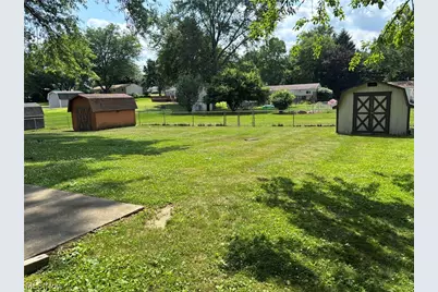 8597 Elmfield Street NW, Canal Fulton, OH 44614 - Photo 3