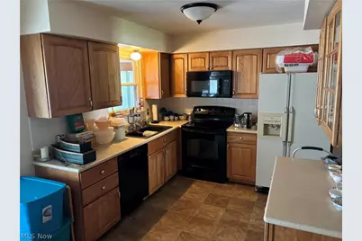 8597 Elmfield Street NW, Canal Fulton, OH 44614 - Photo 9