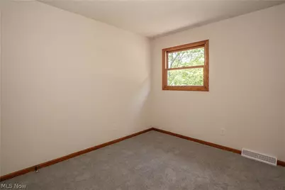 6104 Shipslanding Avenue NW, Canton, OH 44718 - Photo 35