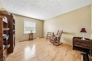 8506 Lakeshore Blvd, Mentor, OH 44060 - Photo 23