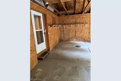 300 Henry Avenue, East Liverpool, OH 43920 - Photo 17