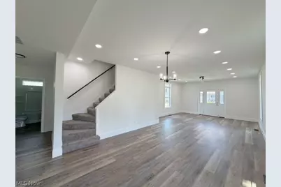 131 W 10th Street, Uhrichsville, OH 44683 - Photo 5