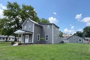 131 W 10th St, Uhrichsville, OH 44683 - Photo 29