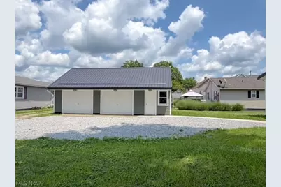 131 W 10th Street, Uhrichsville, OH 44683 - Photo 27