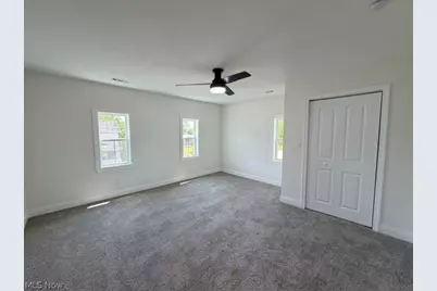131 W 10th Street, Uhrichsville, OH 44683 - Photo 19