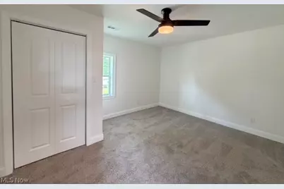 131 W 10th Street, Uhrichsville, OH 44683 - Photo 21