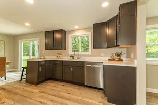 2986 Bishop Rd, Willoughby Hills, OH 44092 - Photo 3