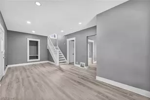 1009 W 10th St, Lorain, OH 44052 - Photo 5