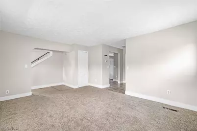 640 Seiberling Street, Akron, OH 44306 - Photo 11