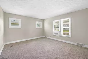 640 Seiberling St, Akron, OH 44306 - Photo 9
