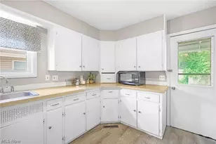 640 Seiberling St, Akron, OH 44306 - Photo 19