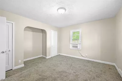 640 Seiberling Street, Akron, OH 44306 - Photo 13