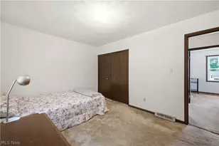 7533 Jaguar Dr, Boardman, OH 44512 - Photo 9