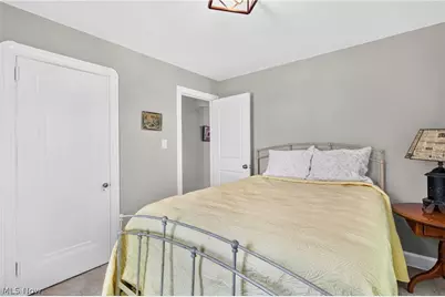 2242 Cordova Avenue, Youngstown, OH 44504 - Photo 11