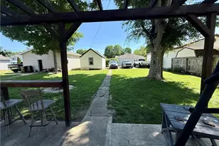 105 E Union Ave, West Lafayette, OH 43845 - Photo 23