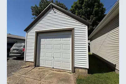 105 E Union Avenue, West Lafayette, OH 43845 - Photo 25