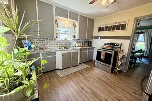 105 E Union Ave, West Lafayette, OH 43845 - Photo 9