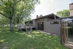 831 Brandon Cir, Aurora, OH 44202 - Photo 25
