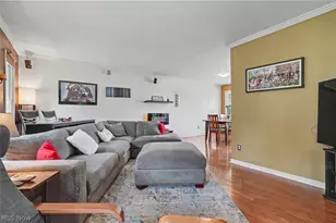 3854 Surfside Cir, Aurora, OH 44202 - Photo 9