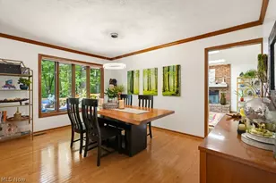 18230 Rolling Brook Dr, Chagrin Falls, OH 44023 - Photo 9