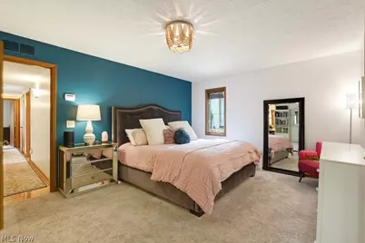 18230 Rolling Brook Drive, Chagrin Falls, OH 44023 - Photo 23