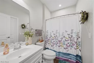 1348 Southbrook Circle NE, Canton, OH 44721 - Photo 17