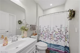 1348 Southbrook Cir NE, Canton, OH 44721 - Photo 17