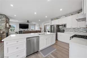 1348 Southbrook Cir NE, Canton, OH 44721 - Photo 13