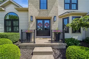 3530 Lamb Cir NW, North Canton, OH 44720 - Photo 3