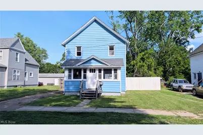 624 Buffalo Street, Conneaut, OH 44030 - Photo 1