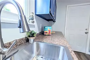 624 Buffalo St, Conneaut, OH 44030 - Photo 7